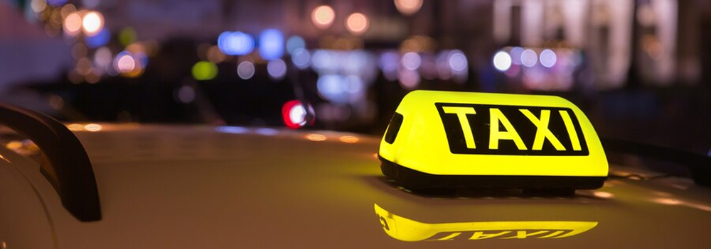 Minley Taxi to London Gatwick Airport